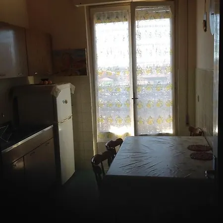Moni Apartment *