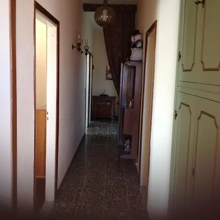 Moni Apartment *